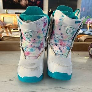 Burton watercolor boots